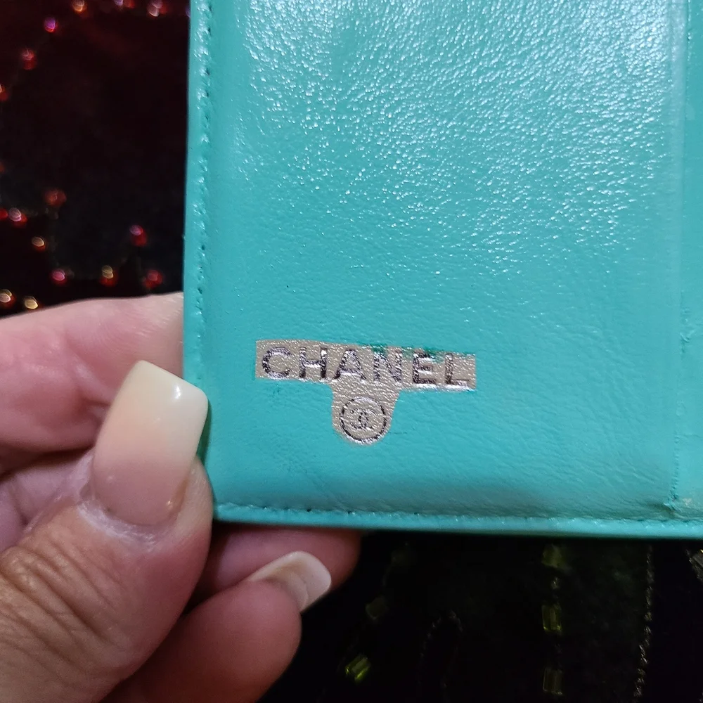Chanel Iridescent Wallet - Picture 10 of 17